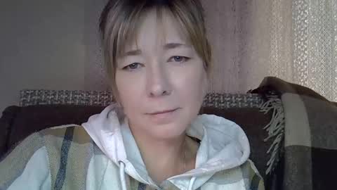 Snapshot of ellajohnsonx chatting on 09-27-25, 10:20 ellajohnsonx online show from 09-27-25, 10:20