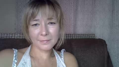 Snapshot of ellajohnsonx chatting on 10-12-25, 03:22 ellajohnsonx online show from 10-12-25, 03:22