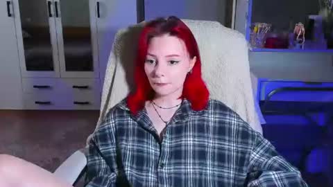 ellales online show from 07-18-26, 09:57