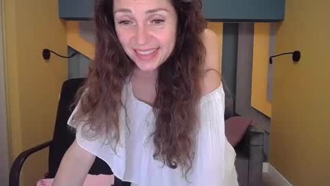 Snapshot of ellalongs chatting on 12-08-24, 03:35 EllaLongs online show from 12-08-24, 03:35