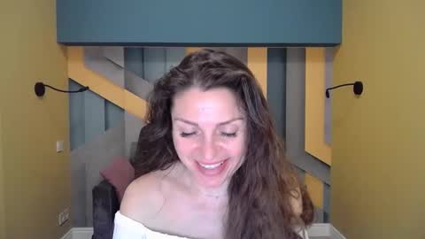 Snapshot of ellalongs chatting on 12-13-24, 04:27 EllaLongs online show from 12-13-24, 04:27