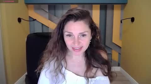 Snapshot of ellalongs chatting on 12-22-24, 12:49 EllaLongs online show from 12-22-24, 12:49