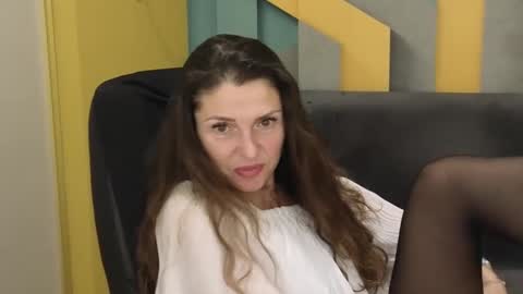 Snapshot of ellalongs chatting on 01-04-25, 03:28 EllaLongs online show from 01-04-25, 03:28