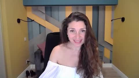 Snapshot of ellalongs chatting on 01-05-25, 03:34 EllaLongs online show from 01-05-25, 03:34