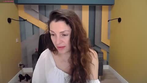 Snapshot of ellalongs chatting on 01-10-25, 12:26 EllaLongs online show from 01-10-25, 12:26