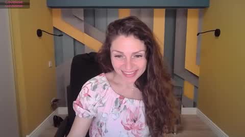 Snapshot of ellalongs chatting on 02-04-25, 12:33 EllaLongs online show from 02-04-25, 12:33