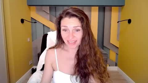 Snapshot of ellalongs chatting on 02-13-25, 06:38 EllaLongs online show from 02-13-25, 06:38