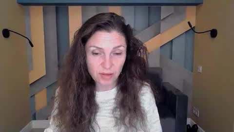 Snapshot of ellalongs chatting on 10-10-25, 11:31 EllaLongs online show from 10-10-25, 11:31