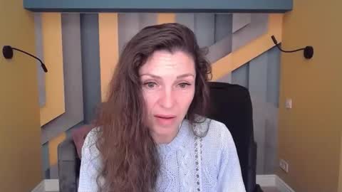 Snapshot of ellalongs chatting on 10-17-25, 11:35 EllaLongs online show from 10-17-25, 11:35