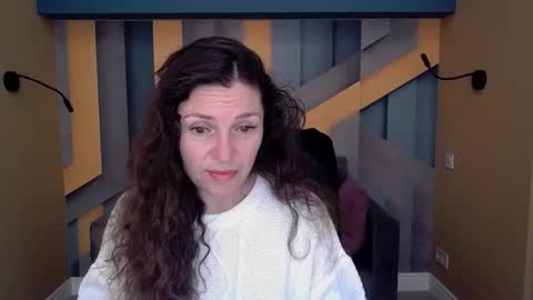 Snapshot of ellalongs chatting on 11-06-25, 12:28 EllaLongs online show from 11-06-25, 12:28