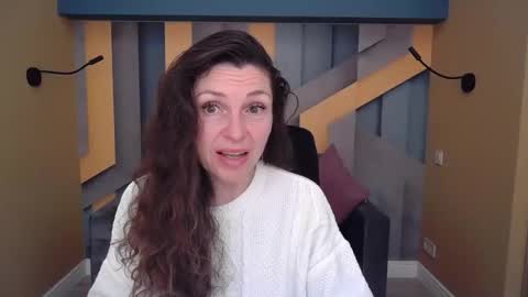 Snapshot of ellalongs chatting on 11-26-25, 12:39 EllaLongs online show from 11-26-25, 12:39