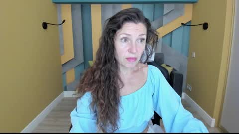 EllaLongs online show from 07-25-26, 11:30