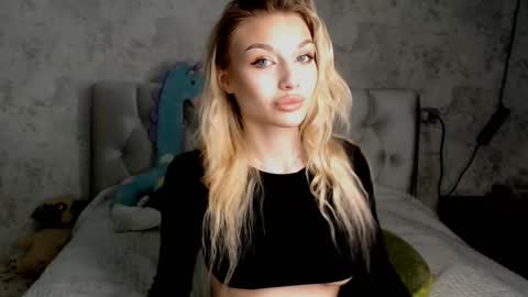ellamilla online show from 06-09-26, 12:50