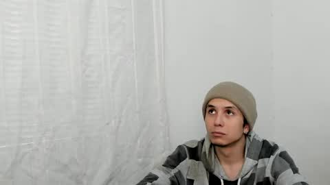 Ella and Cain online show from 04-30-26, 08:57