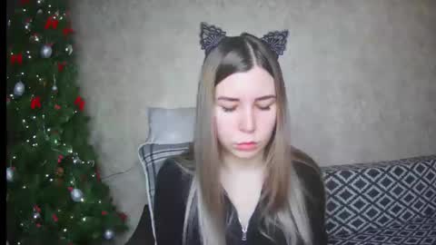 Snapshot of ellanuar chatting on 01-24-25, 01:13 EllaNuar online show from 01-24-25, 01:13