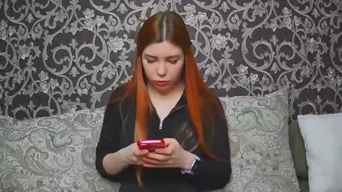 Snapshot of ellanuar chatting on 02-06-26, 06:07 EllaNuar online show from 02-06-26, 06:07