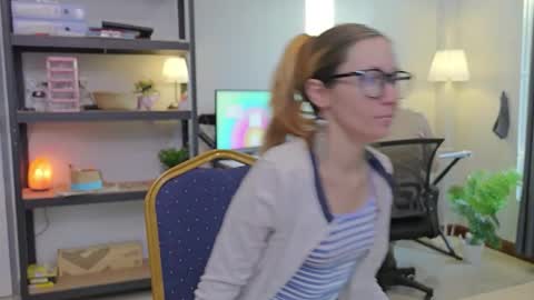 Snapshot of ellcrys chatting on 11-15-25, 11:54 im Elsa lets go Subscribe to my OF and Youtube -35 online show from 11-15-25, 11:54