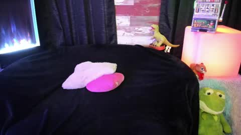 ELLE online show from 09-29-25, 08:13