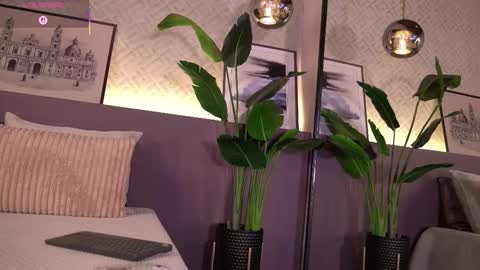 Elle Diane online show from 12-04-25, 10:29