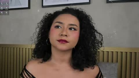 Snapshot of ellette_ chatting on 05-07-26, 12:21 princess online show from 05-07-26, 12:21