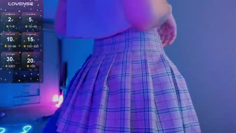 Ellie online show from 07-10-26, 03:47