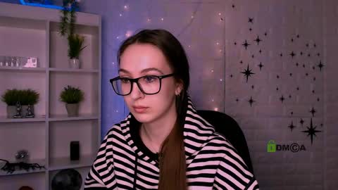 Ashley online show from 04-24-26, 09:34