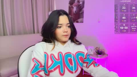 Snapshot of elli_snow chatting on 10-07-25, 12:02 elli_snow online show from 10-07-25, 12:02