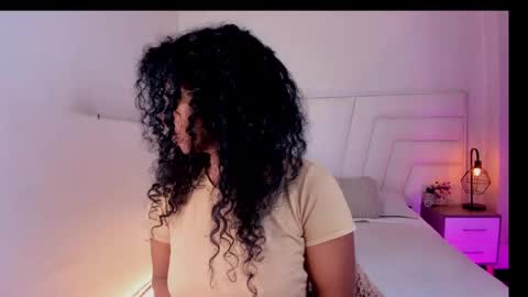  Ellie   online show from 02-24-25, 01:10