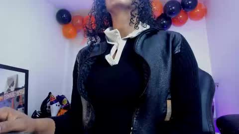  Ellie   online show from 11-03-25, 02:29