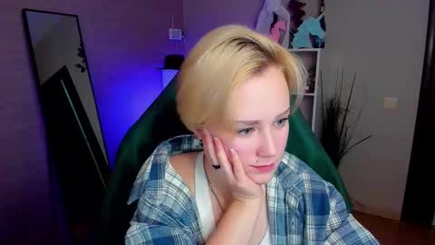 Ellie online show from 11-30-25, 08:07