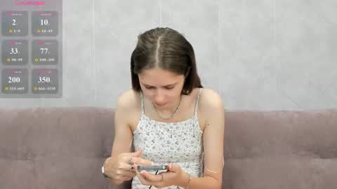 Snapshot of ellie_leis chatting on 07-12-26, 07:05 Ellie online show from 07-12-26, 07:05