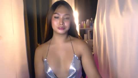 ellie online show from 06-15-26, 04:53