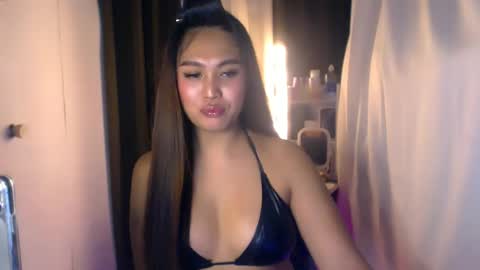ellie online show from 07-18-26, 12:48