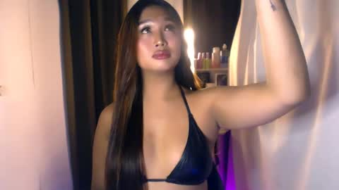 ellie online show from 07-24-26, 02:37
