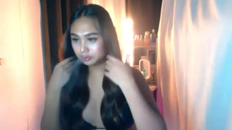 ellie online show from 07-28-26, 03:32