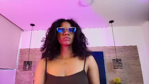 Snapshot of elliee_alves chatting on 06-09-26, 05:57 elliee_alves online show from 06-09-26, 05:57