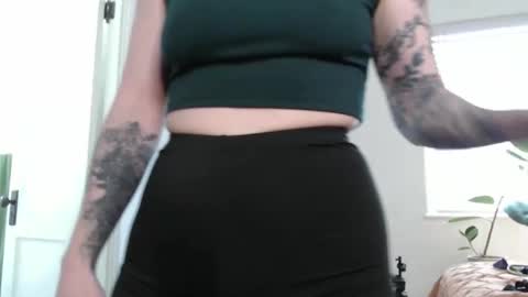 Ellie Rowyn online show from 04-03-26, 08:51