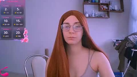 Snapshot of ellies_8 chatting on 02-18-25, 08:49 Ellie online show from 02-18-25, 08:49