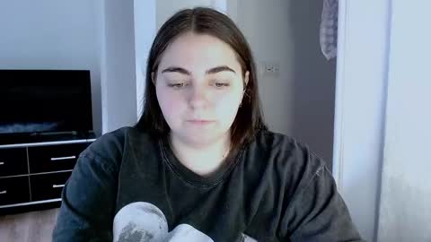 Ellie online show from 05-13-26, 09:17