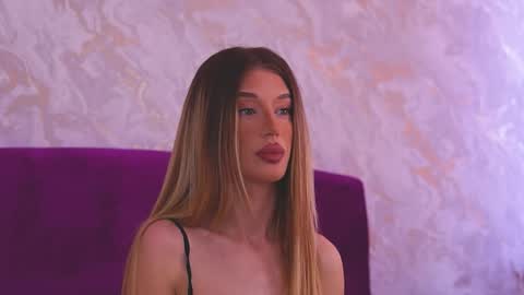 Snapshot of ellinanuria chatting on 04-27-26, 04:21 EllinaNuria online show from 04-27-26, 04:21