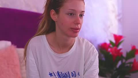 Snapshot of ellinanuria chatting on 04-28-26, 04:17 EllinaNuria online show from 04-28-26, 04:17