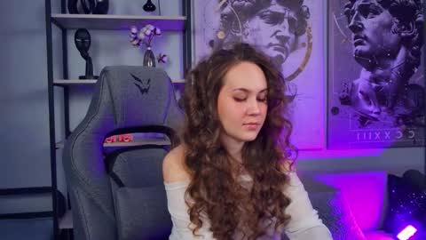 Elin online show from 03-25-26, 09:48