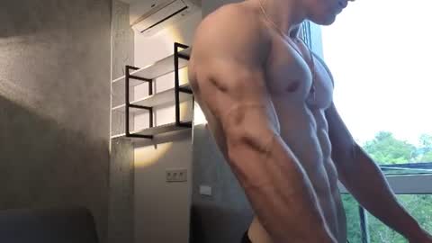 Snapshot of elliot_muscle04 chatting on 06-28-26, 03:40 elliot_muscle04 online show from 06-28-26, 03:40