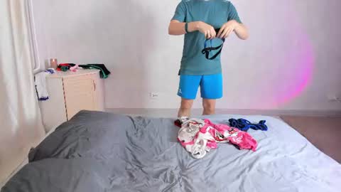 elliot_winki online show from 07-02-26, 08:04