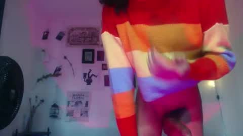 Snapshot of ellis_flowers chatting on 10-16-25, 08:54 . online show from 10-16-25, 08:54