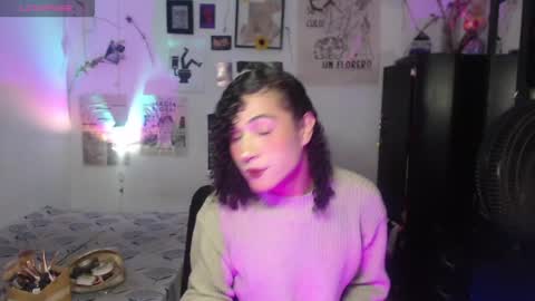 Snapshot of ellis_flowers chatting on 10-30-25, 10:10 . online show from 10-30-25, 10:10