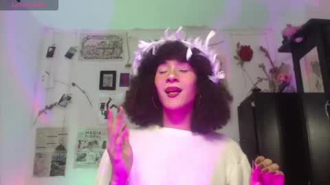 Snapshot of ellis_flowers chatting on 11-26-25, 07:37 . online show from 11-26-25, 07:37