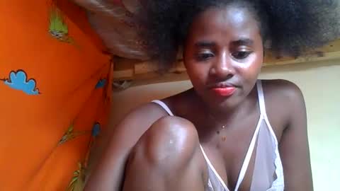 Snapshot of ellodi chatting on 05-22-26, 08:14 Ellodi online show from 05-22-26, 08:14
