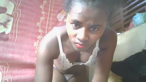 Snapshot of ellodi chatting on 05-29-26, 08:23 Ellodi online show from 05-29-26, 08:23
