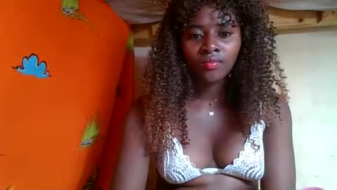 Snapshot of ellodi chatting on 05-29-26, 10:08 Ellodi online show from 05-29-26, 10:08